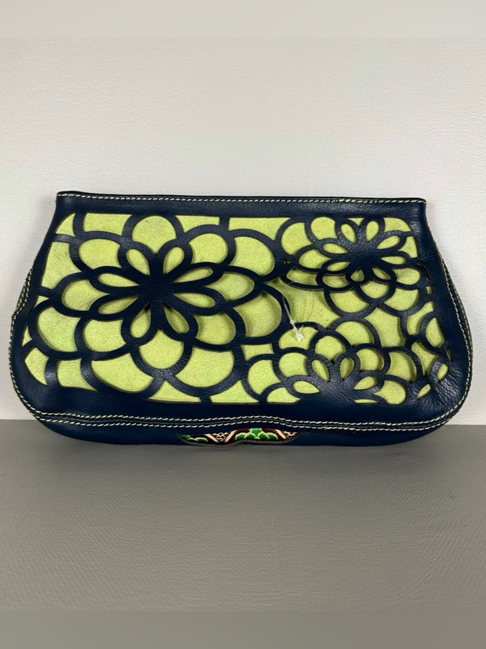 HADLEY POLLET Seaside Peek-A-Boo Clutch